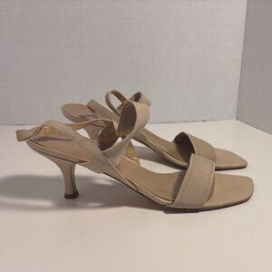 Stuart Weitzman Beige Elastic Strap Sandals Women’s Size 10M Heel ~2.5"